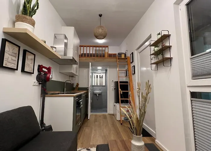 Tiny House Zentral In Historischer Werkstatt